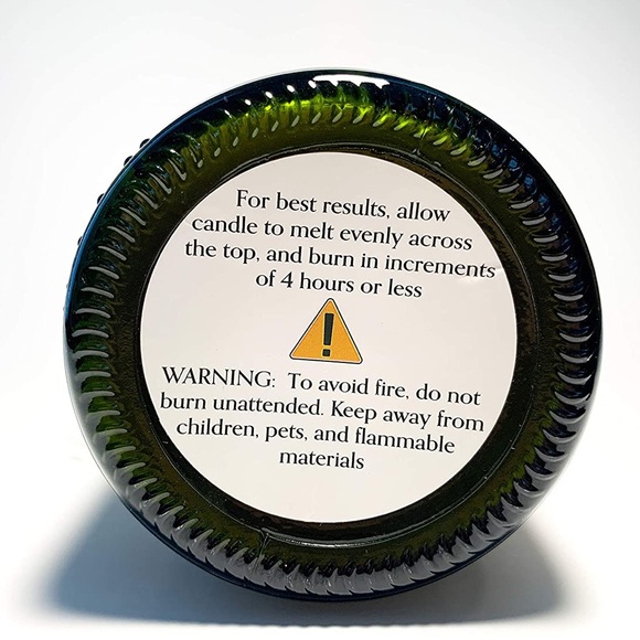 Recycled Wine Bottle Soy Wax Candle (Gin & Tonic) - Picture 6 of 6